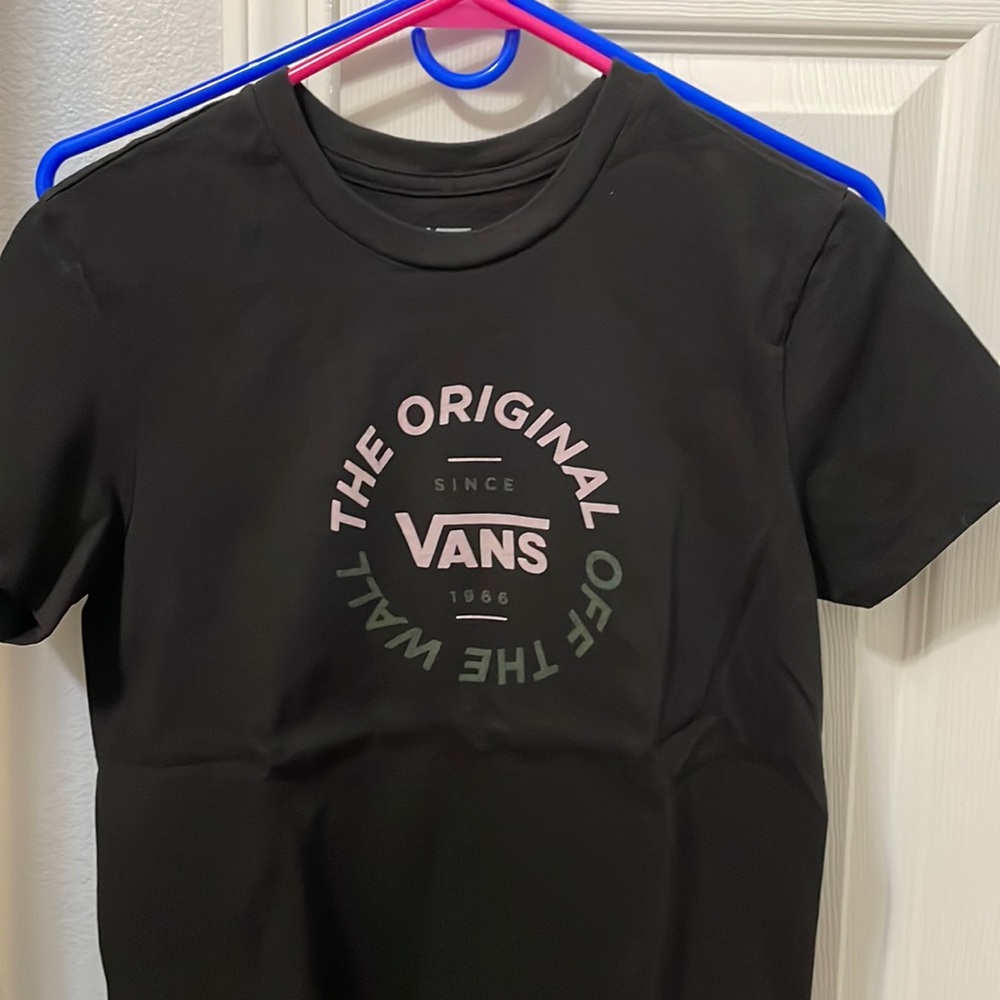 Vans circle shirt